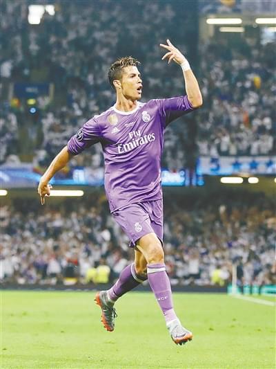 为球迷们带 为球迷们带